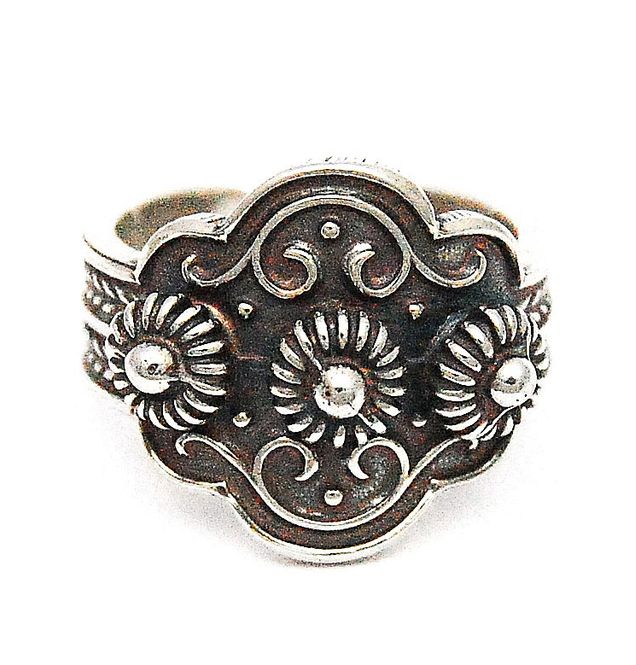 Hovedbilde Bunadsring i oksidert sølv - 12151