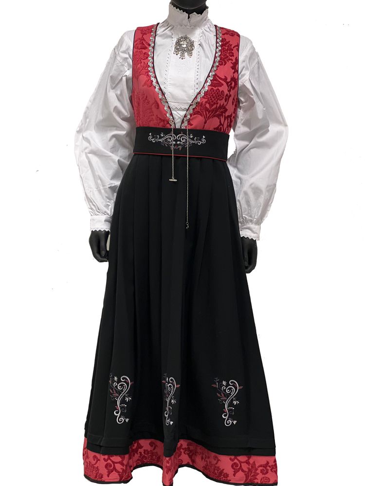 Tora festdrakt til dame i rød - Størrelse 40 - Med maljebelte